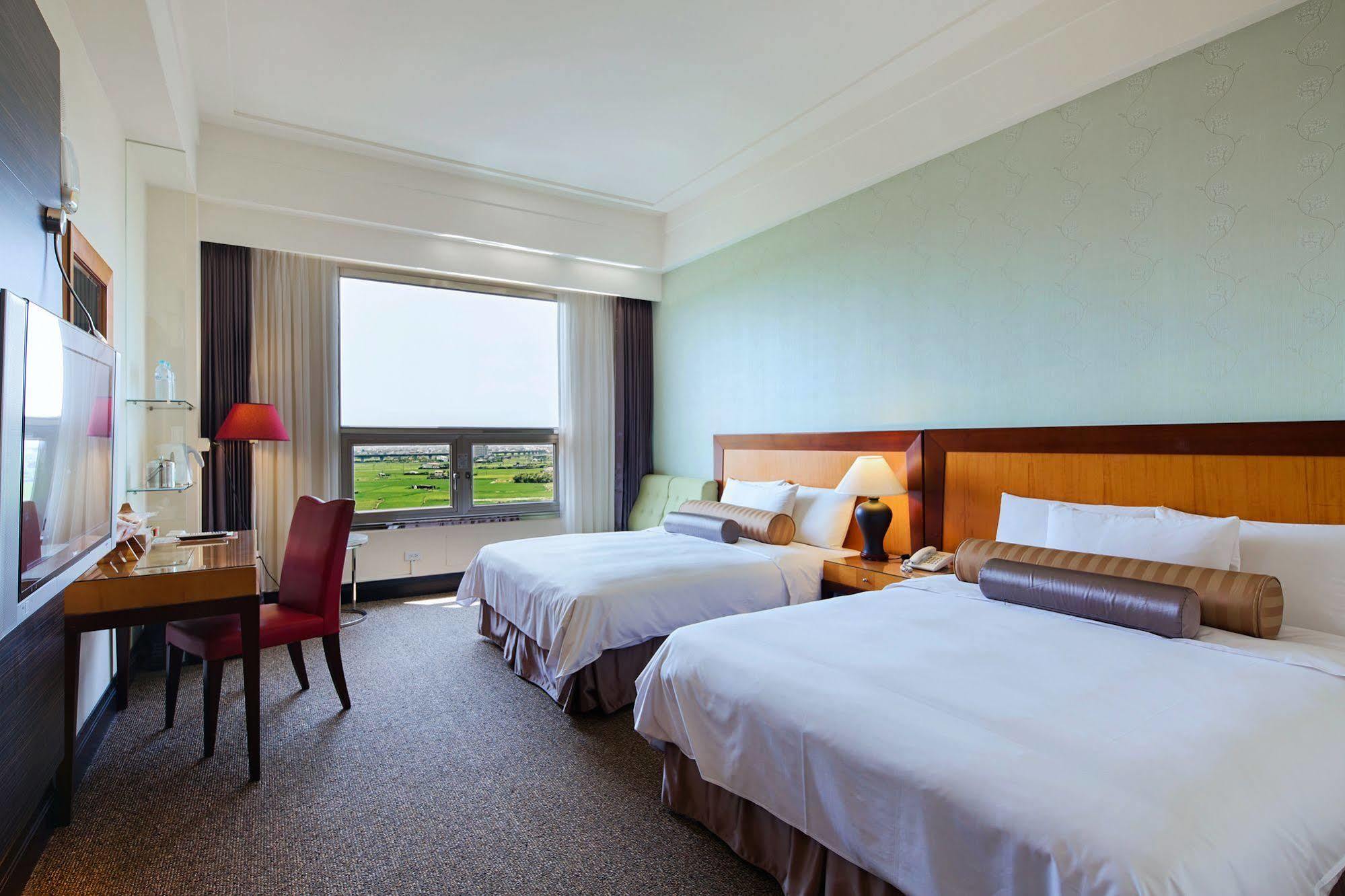 Hotel Les Champs Jiaoxi Eksteriør billede