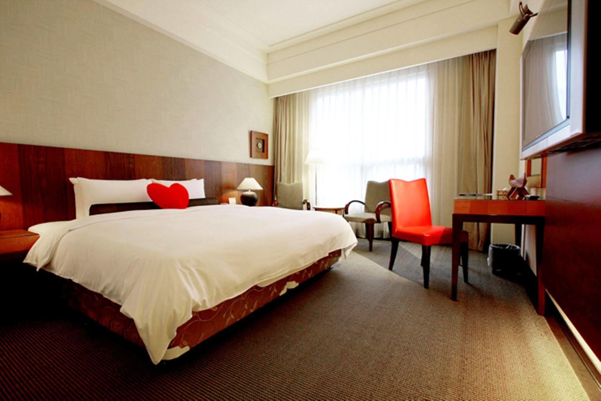 Hotel Les Champs Jiaoxi Eksteriør billede